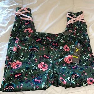 Old Navy Active High Rise Workout Leggings